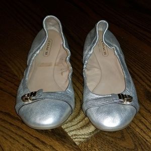 Coach flats